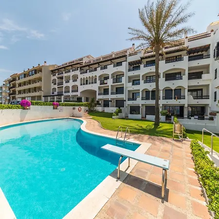 Apartment For 4 People In Costa Brava L'Escala