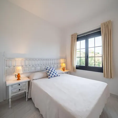 For 4 People In Costa Brava L'Escala